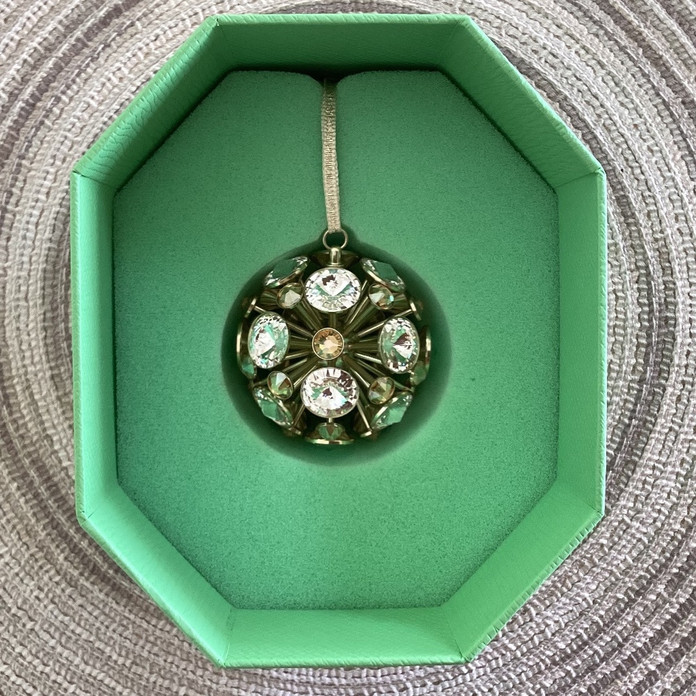 Swarovski Constella Ball Ornament Large Gold Metal With Champagne/White Crystals - Picture 4 of 14